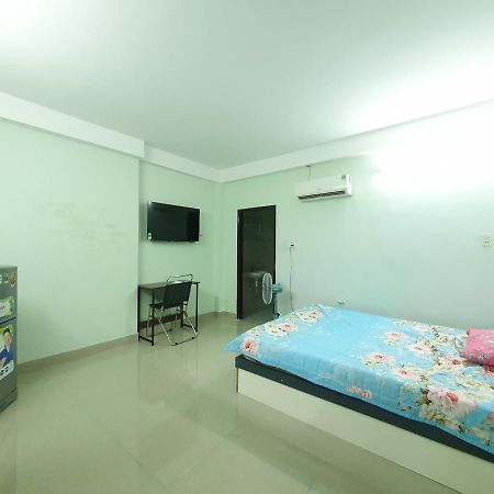 Hotel In Bui Vien Walking Street Хошимін Екстер'єр фото